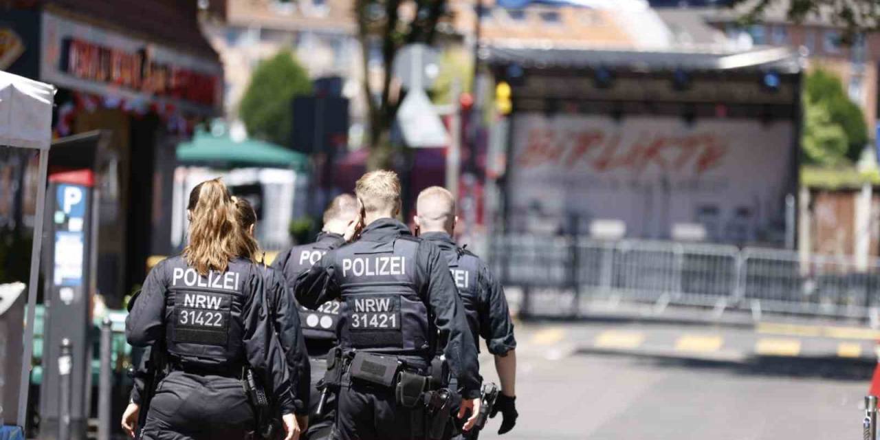 Köln’de Şüpheli Paket Paniği