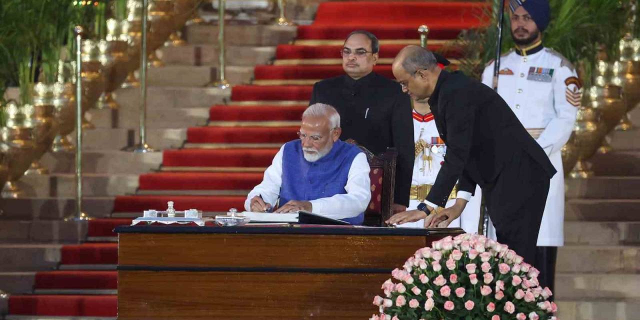 Hindistan Başbakanı Modi, Yemin Ederek 3. Dönemine Başladı