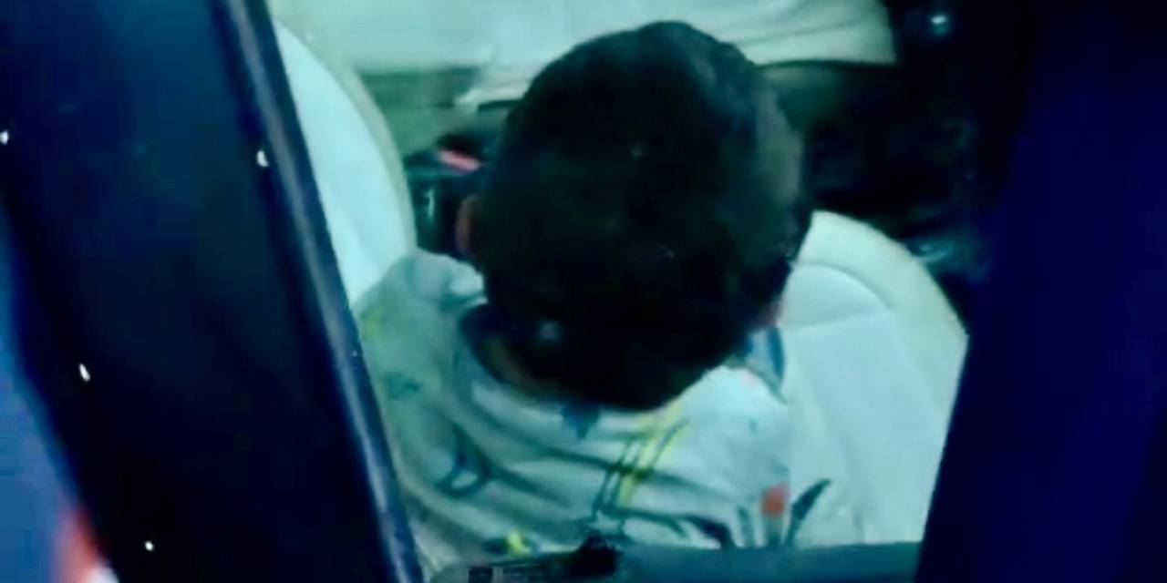 Otomobilde Mahsur Kalan Çocuğu İtfaiye Kurtardı