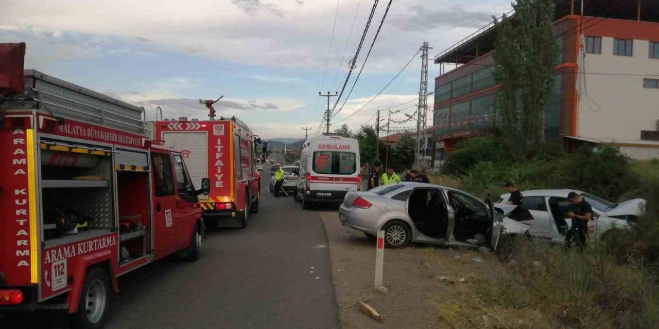 Kontrolden Çıkan Otomobil Karşı Şeride Geçti: 1 Ölü, 4 Yaralı