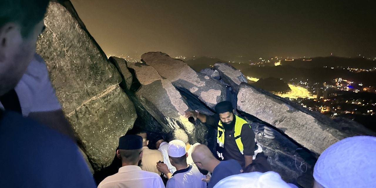 Hira Mağarası’nda Ziyaret Kuyruğu