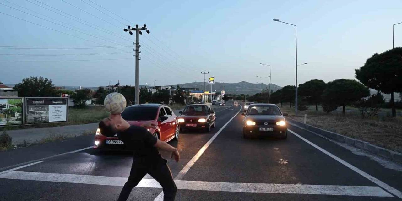 Kırmızı Işıkta Şov Yaptı