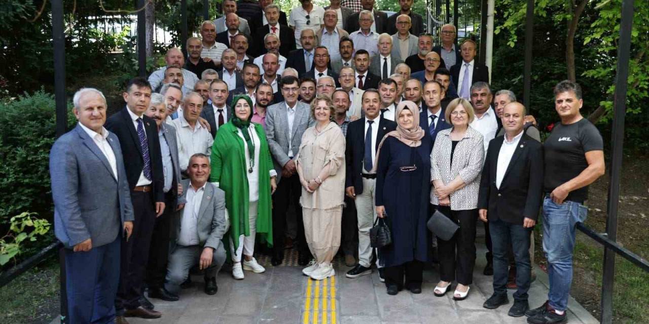 Başkan Kahveci, Mahalle Muhtarlarıyla Bir Araya Geldi