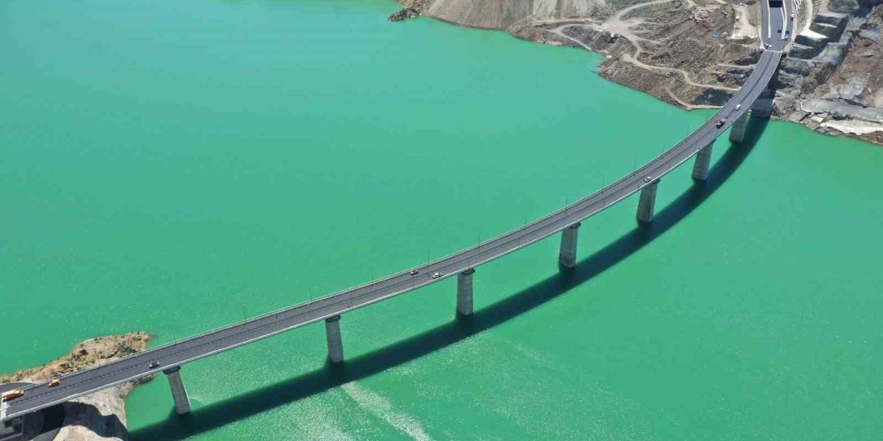 Yusufeli Merkez Viyadüğü Yarın Hizmete Açılıyor