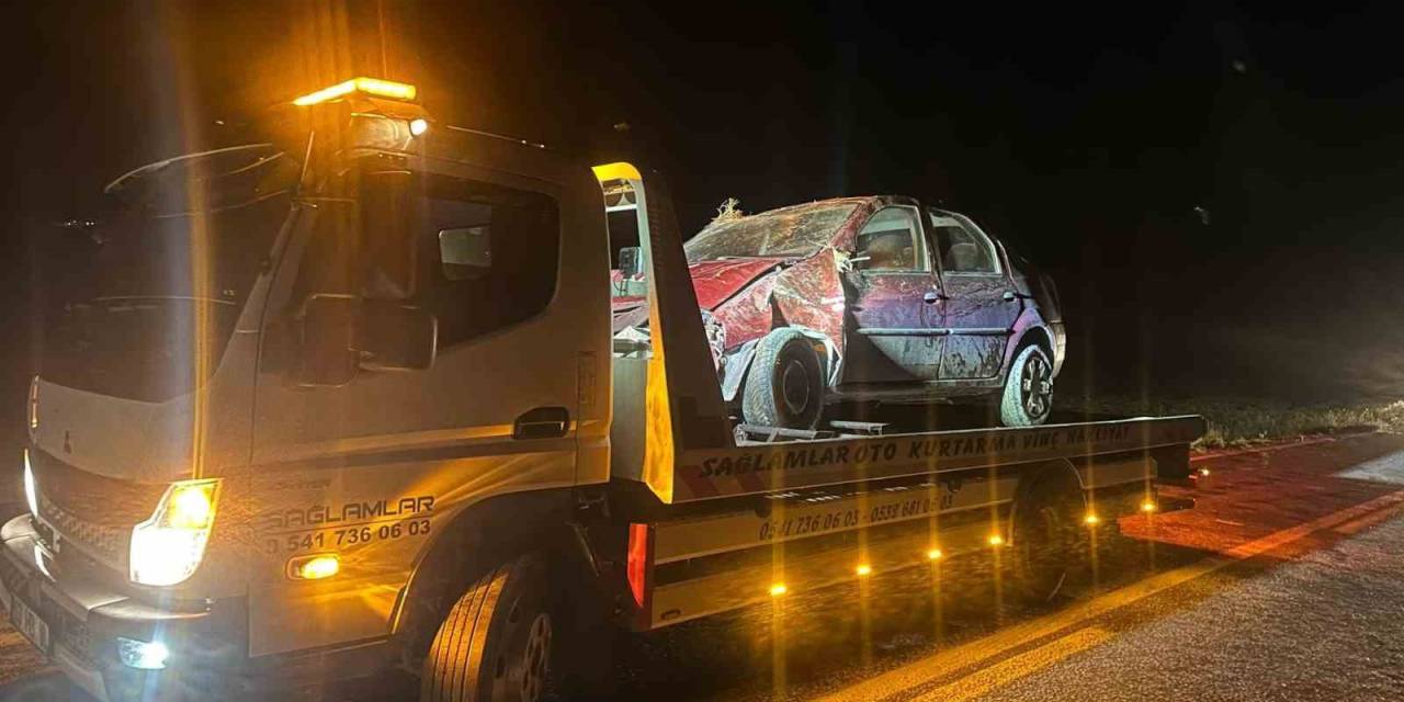 Devrilen Otomobilin Sürücüsü Yaralandı