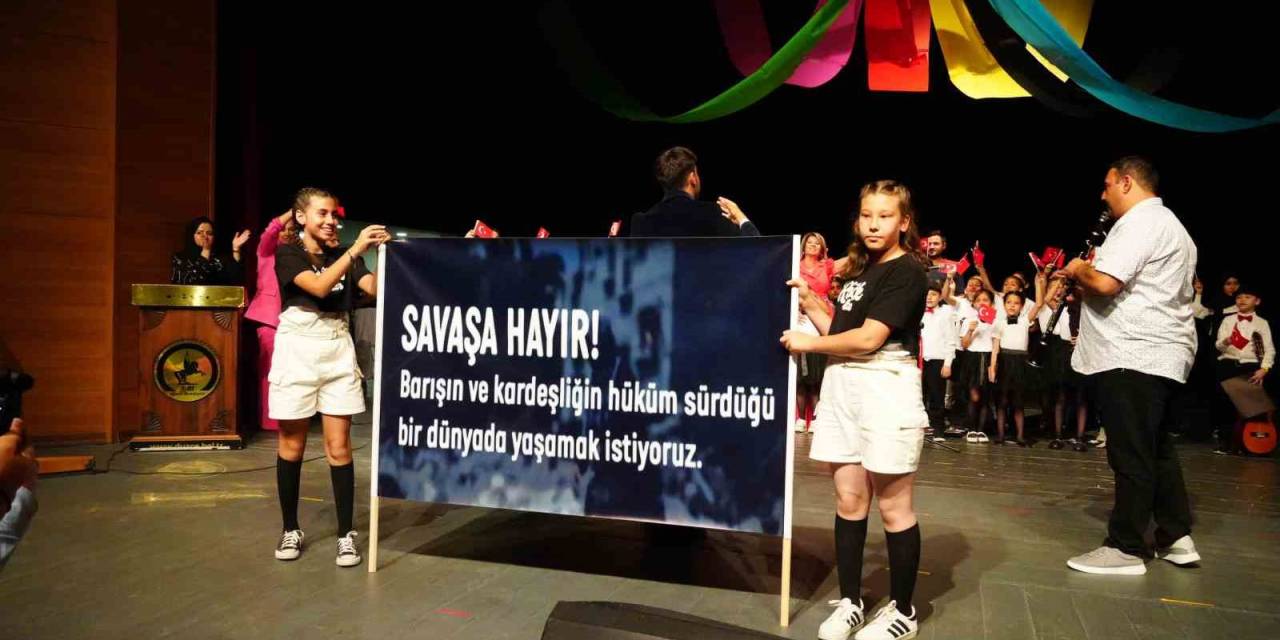 Çocuklardan Dünyaya Barış Mesajı