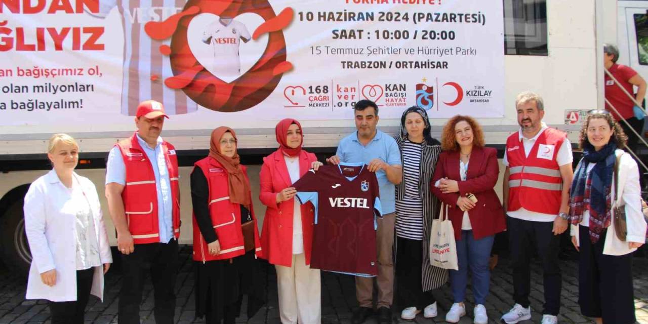 Kan Verene Trabzonspor Forması Hediye