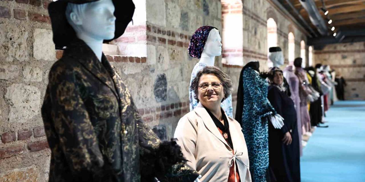 60 Yaş Üstü Kadınların Yaptığı 30 Yöresel Kıyafet Görücüye Çıktı