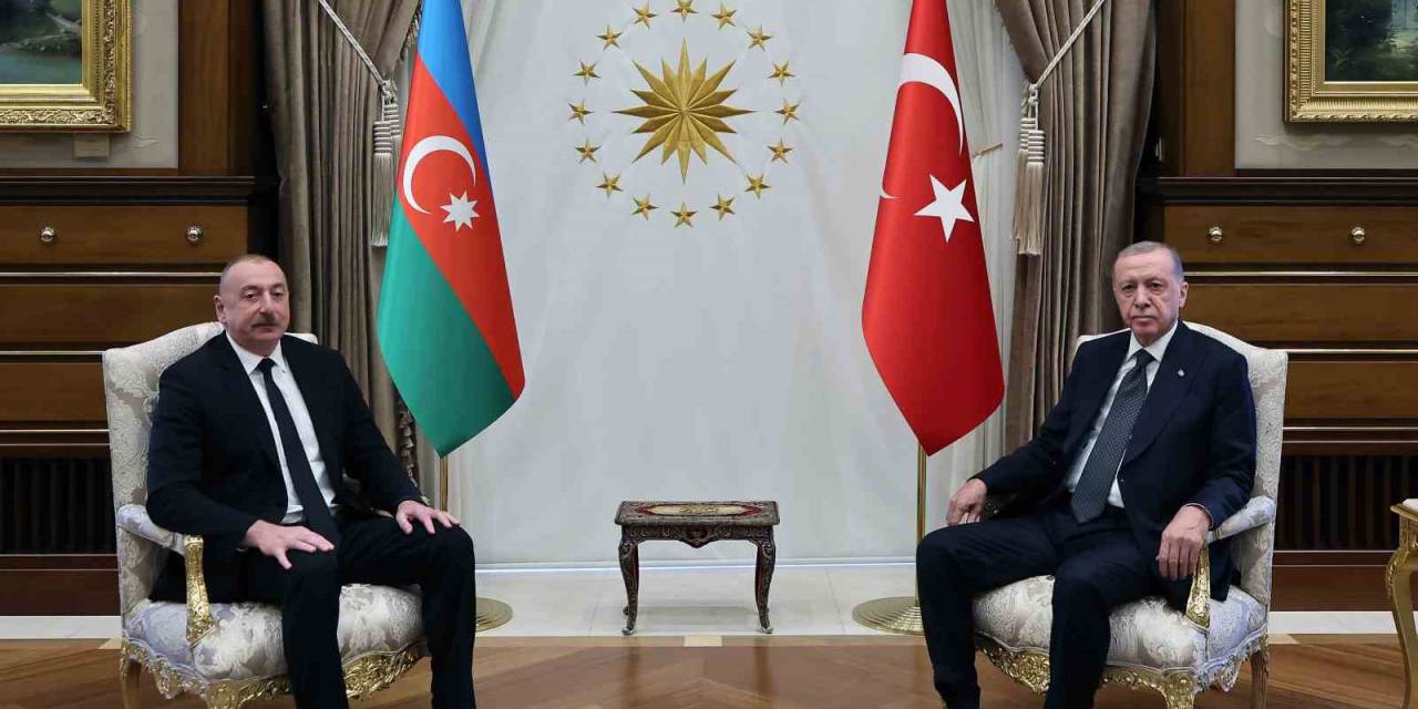 Cumhurbaşkanı Erdoğan, Azerbaycan Cumhurbaşkanı Aliyev İle Görüştü