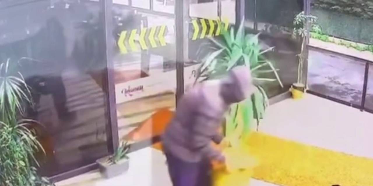 Düzce’de İlginç Hırsızlık Anları Kameraya Yansıdı