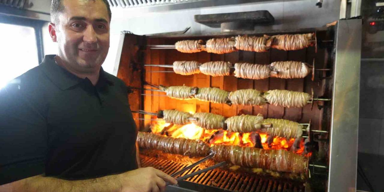 Kokoreçte İthal Bağırsakla Gelen Şüphe