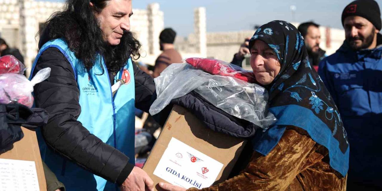 Türkiye Diyanet Vakfı’nın 2024 Yılı Vekaletle Kurban Programına Ünlülerden Destek