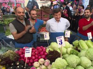 Başbakan Ahmet Davutoğlu Pazarcı Oldu