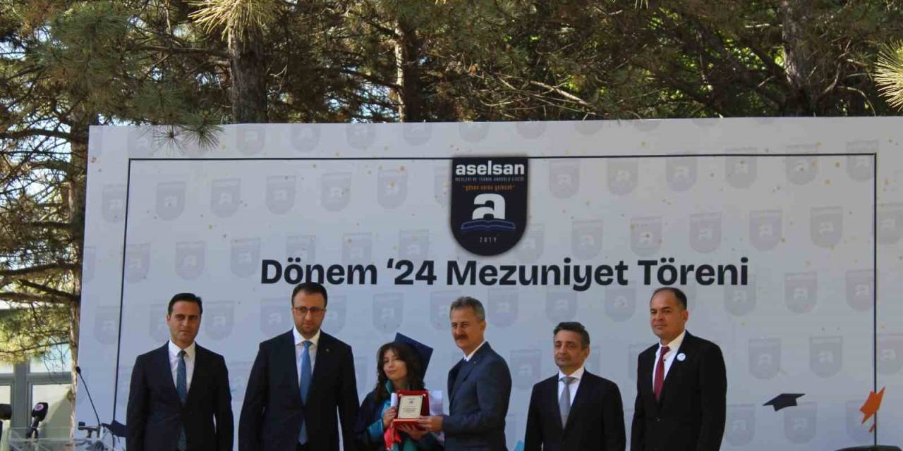 Aselsan İlk Mezunlarını Verdi