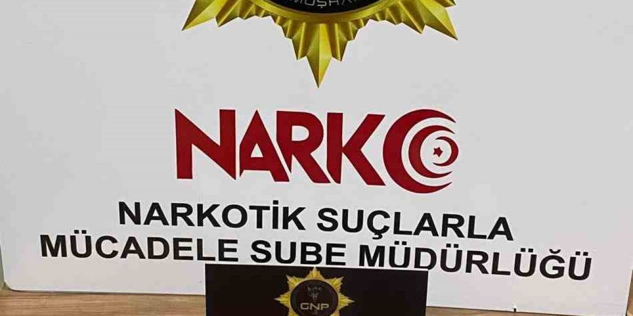 Gümüşhane’de Bağırsaklarında Uyuşturucu Kaçırmaya Çalışırken Yakalanan Şahıs Tutuklandı