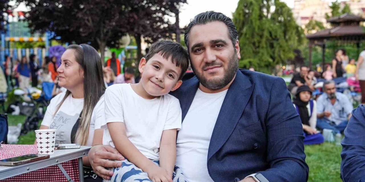 Sınav Sonrası Konser Sürprizi