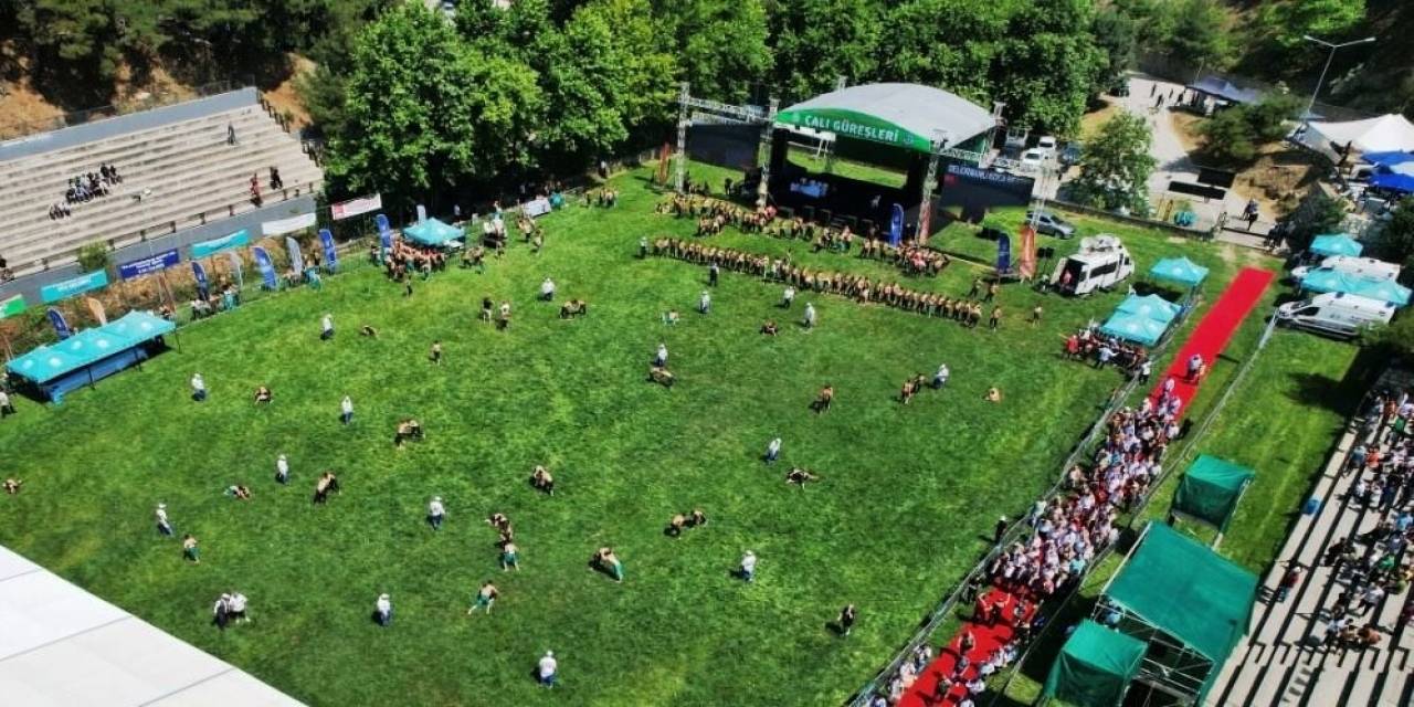 Körfezli Çağlar Bursa’dan Madalya İle Döndü