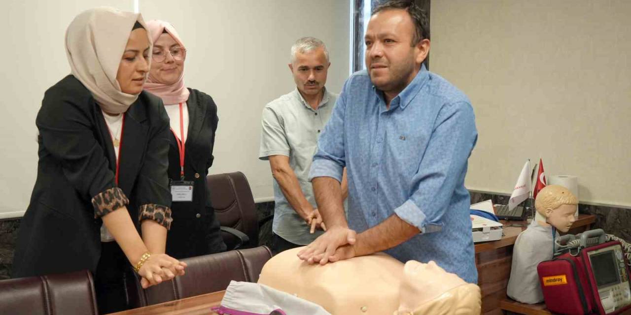 Kırsalda Görev Yapan Din Görevlileri, Aldıkları İlk Yardım Eğitimi Sayesinde Hayat Kurtaracak