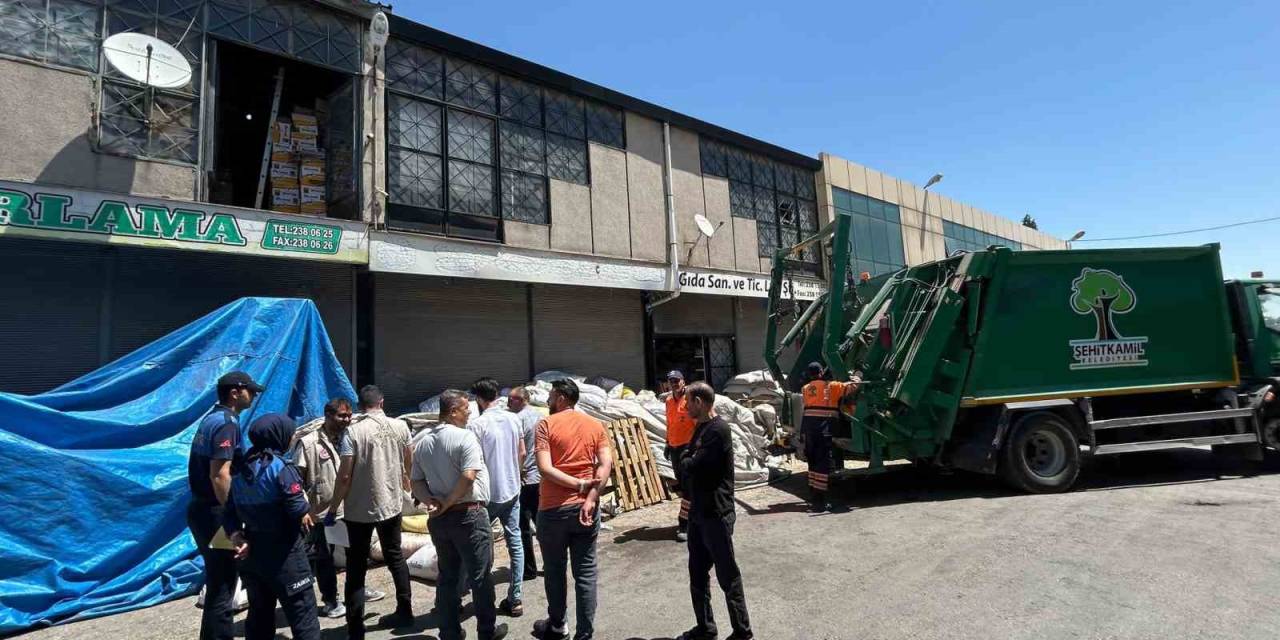 Gıda Denetimlerinde 20 Ton Bozulmuş Ürün Ele Geçirildi