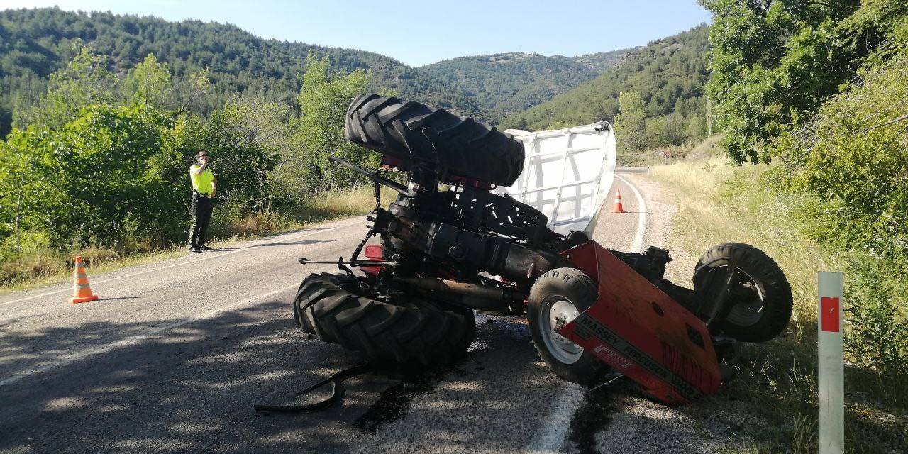Tokat’ta Traktör Devrildi: 1 Yaralı
