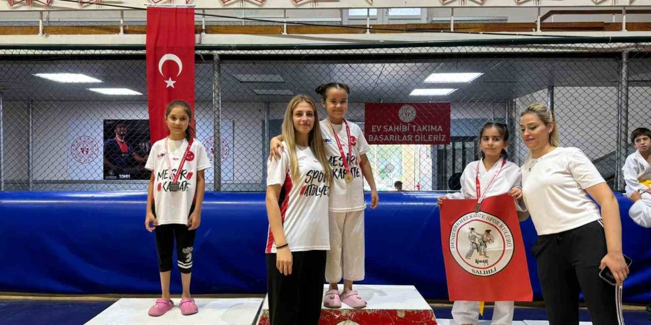 Manisa Bbsk Karate Takımı Manisa Şampiyonu Oldu