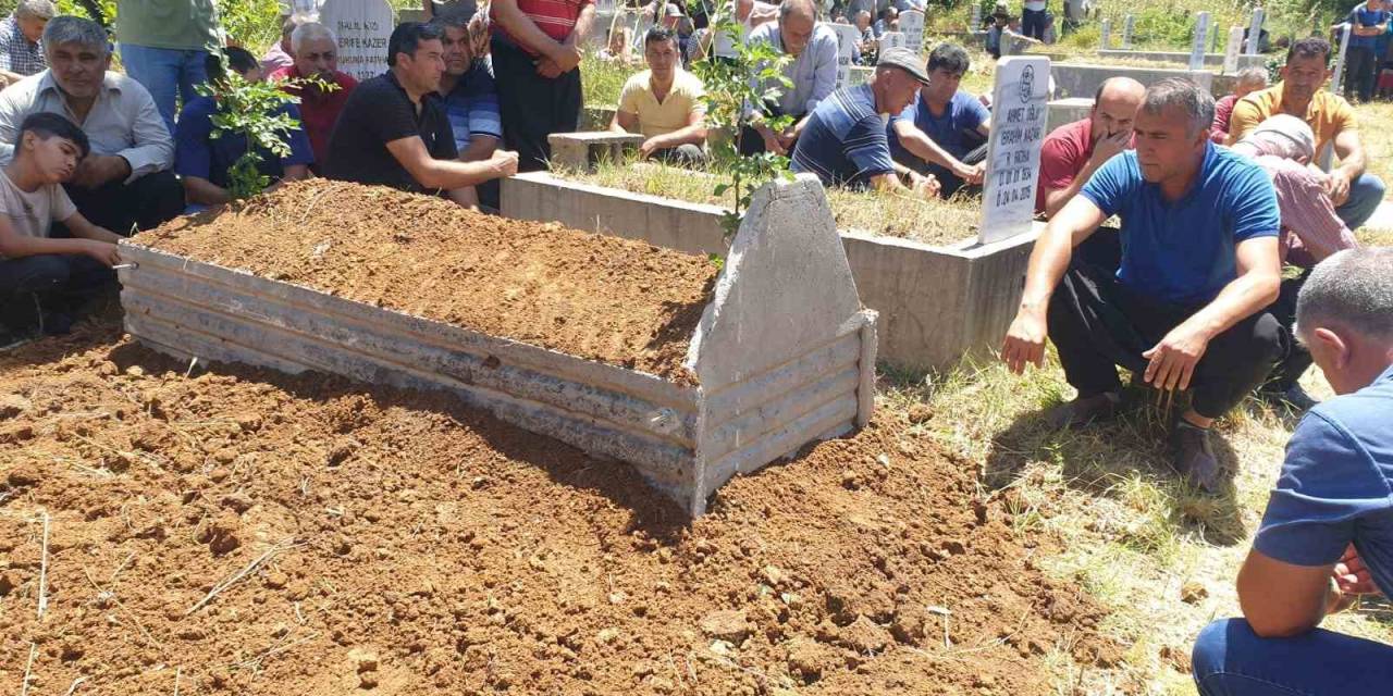 İliç’teki Maden Kazasında Hayatını Kaybeden İşçi Osmaniye’de Toprağa Verildi