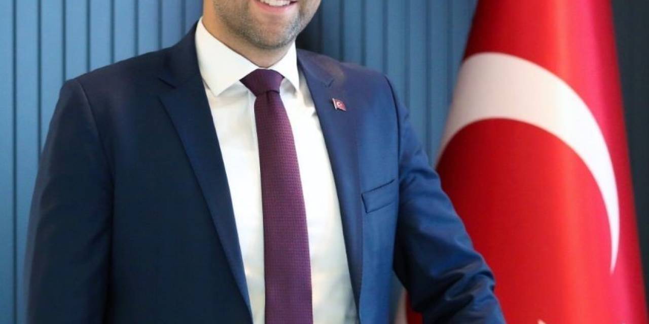 Başkan Özdemir: "Türk Kızılay Hem Savaşta Hem Barışta Yardıma Koşmaya Devam Ediyor"