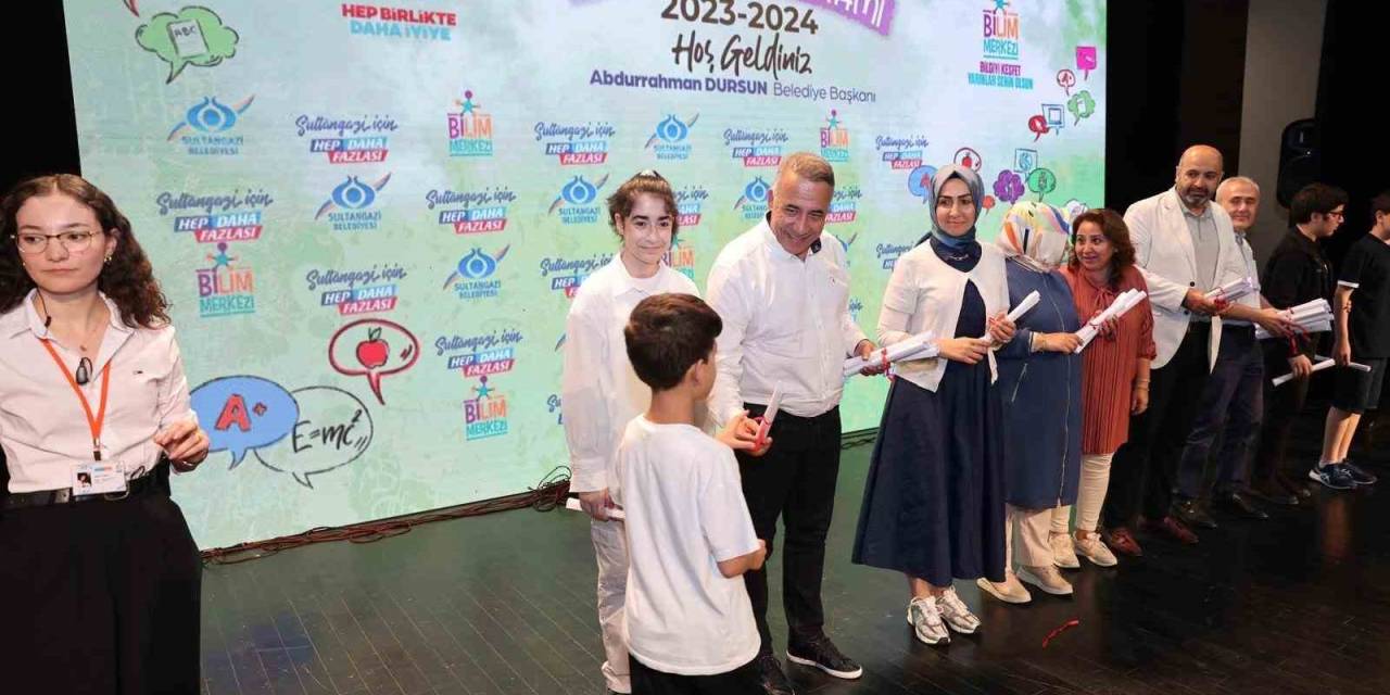 Sultangazi Bilim Merkezi’nde Eğitimi Tamamlayan Öğrenciler İçin Mezuniyet Töreni Düzenlendi