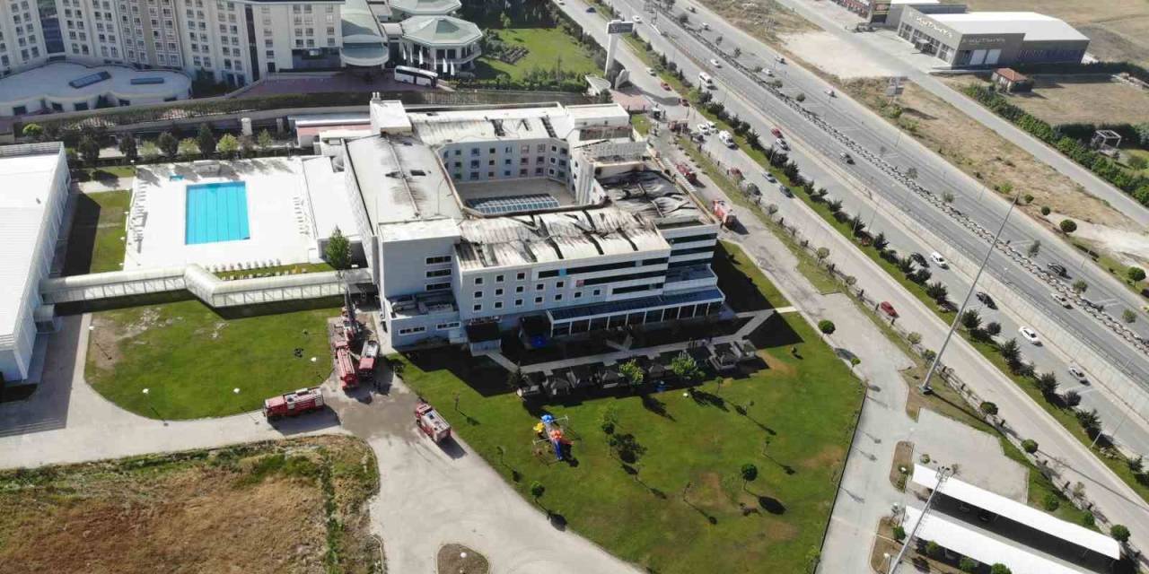 5 Yıldızlı Termal Otelde Çıkan Yangında 6 Kişi Hastanelik Oldu