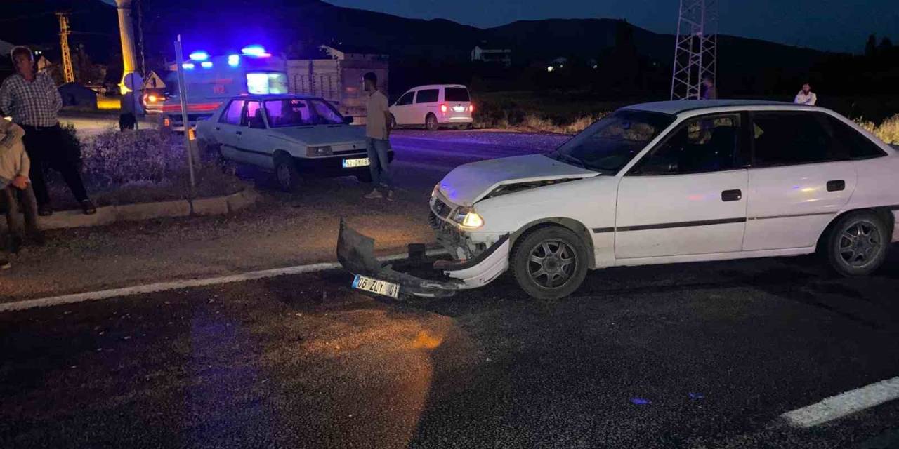 Malatya’da İki Otomobil Çarpıştı 1 Yaralı