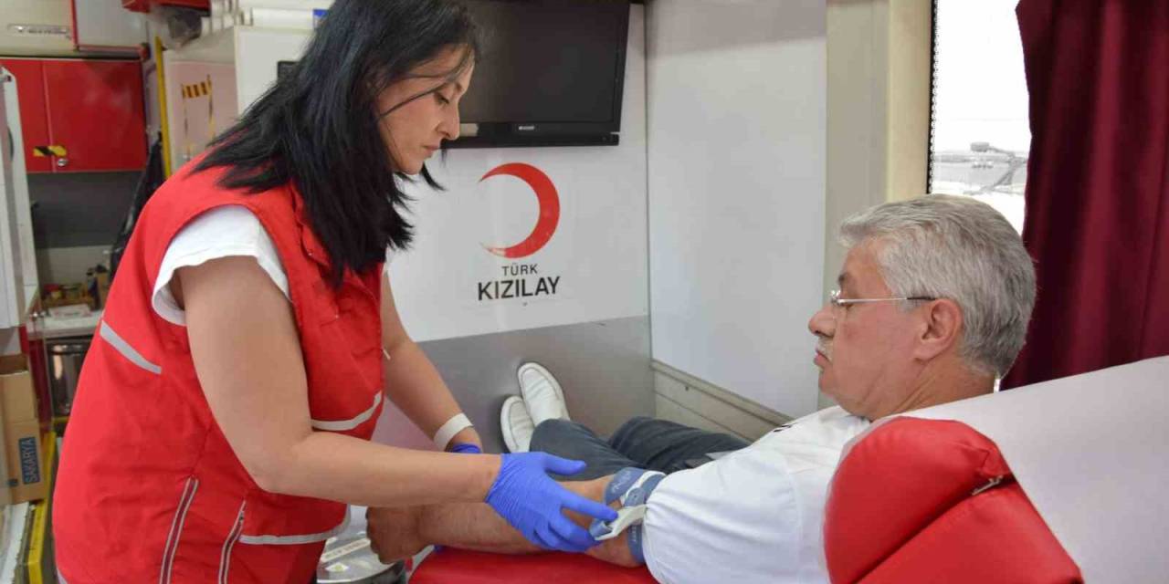 İnsan Hayatı İçin Kan Bağışladılar