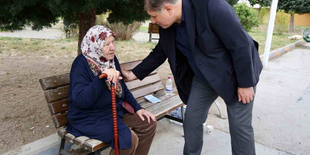 İzmir’de Emeklilere Su Faturası, Market Ve Kira Desteği