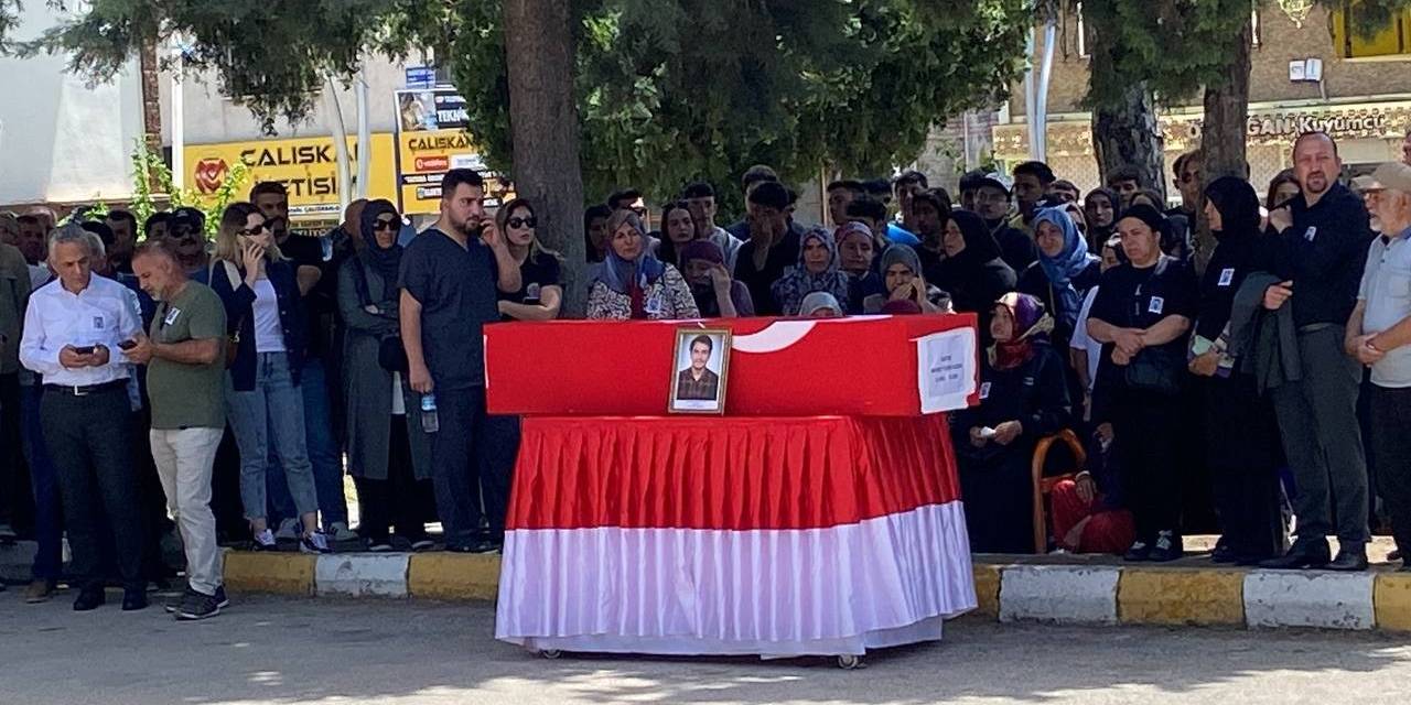 Kazada Hayatını Kaybeden Doktor Son Yolculuğuna Uğurlandı