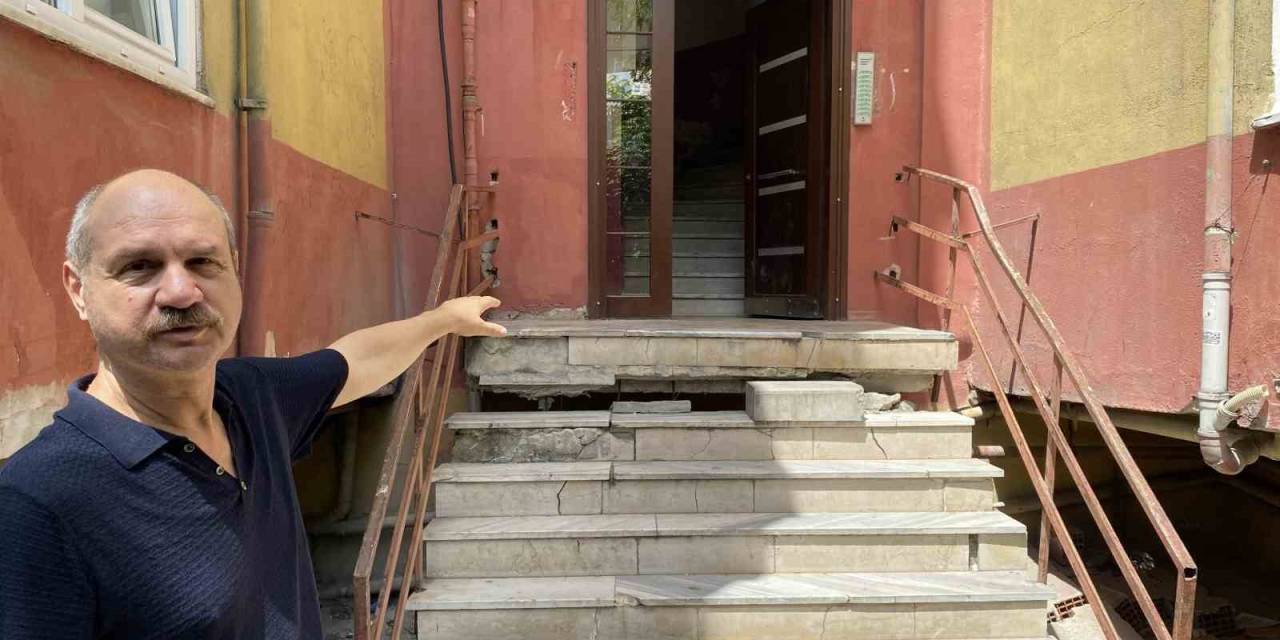 Küçükçekmece’de, Sitede Bulunan Dairelerin Kolonları Çatladı