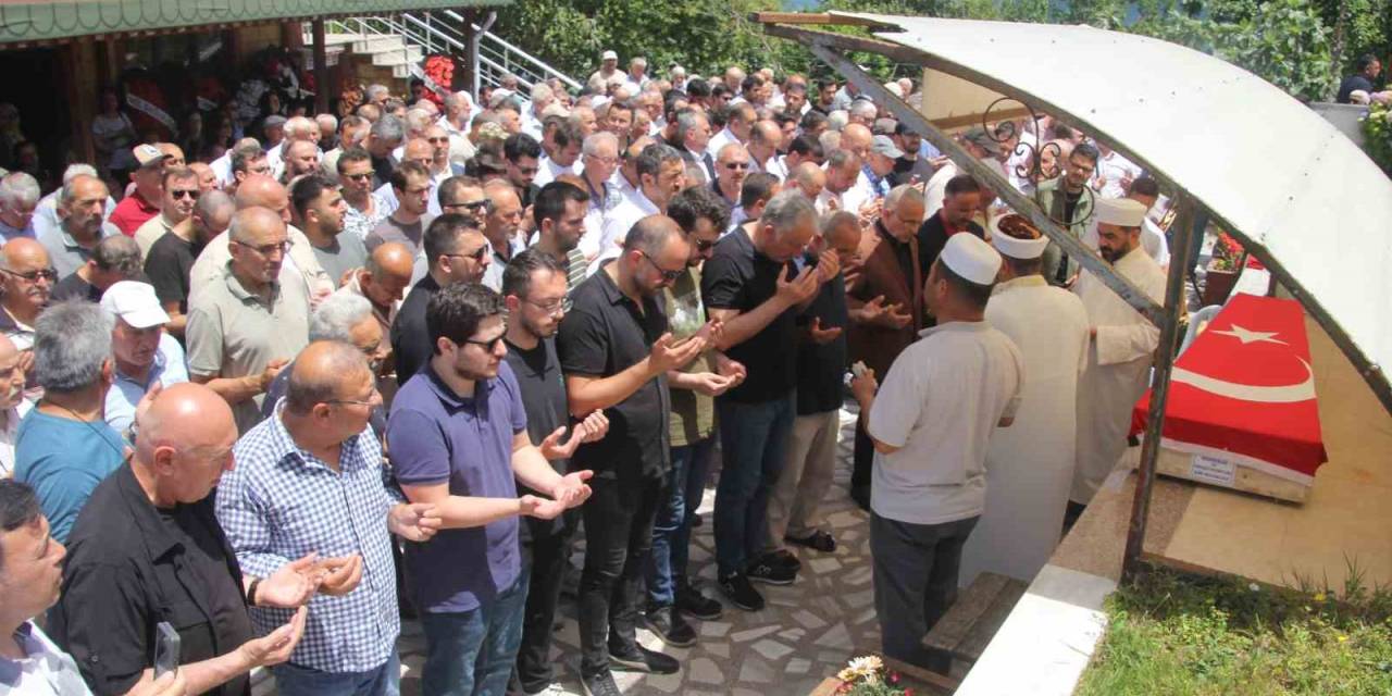 Doktor Sena’ya Gözyaşı