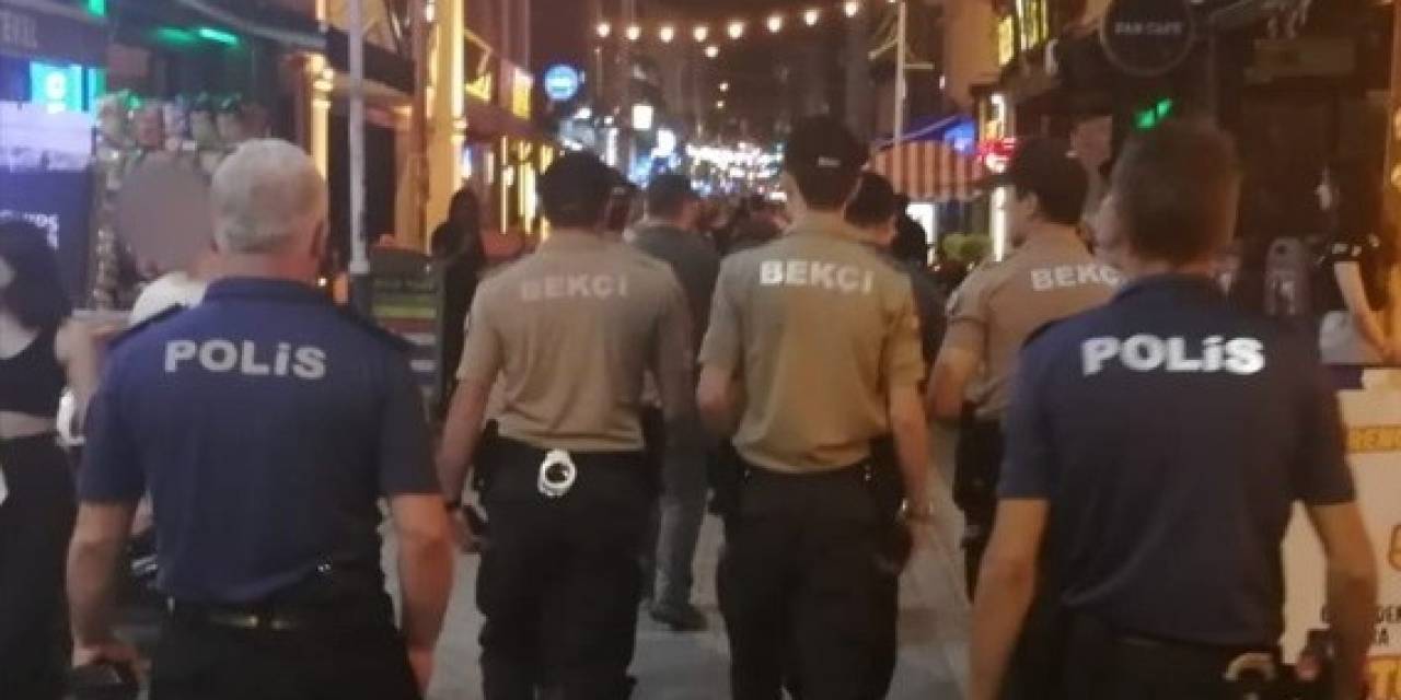 Polis Ekiplerinden Eğlence Mekanlarının Bulunduğu Bölgede Denetim
