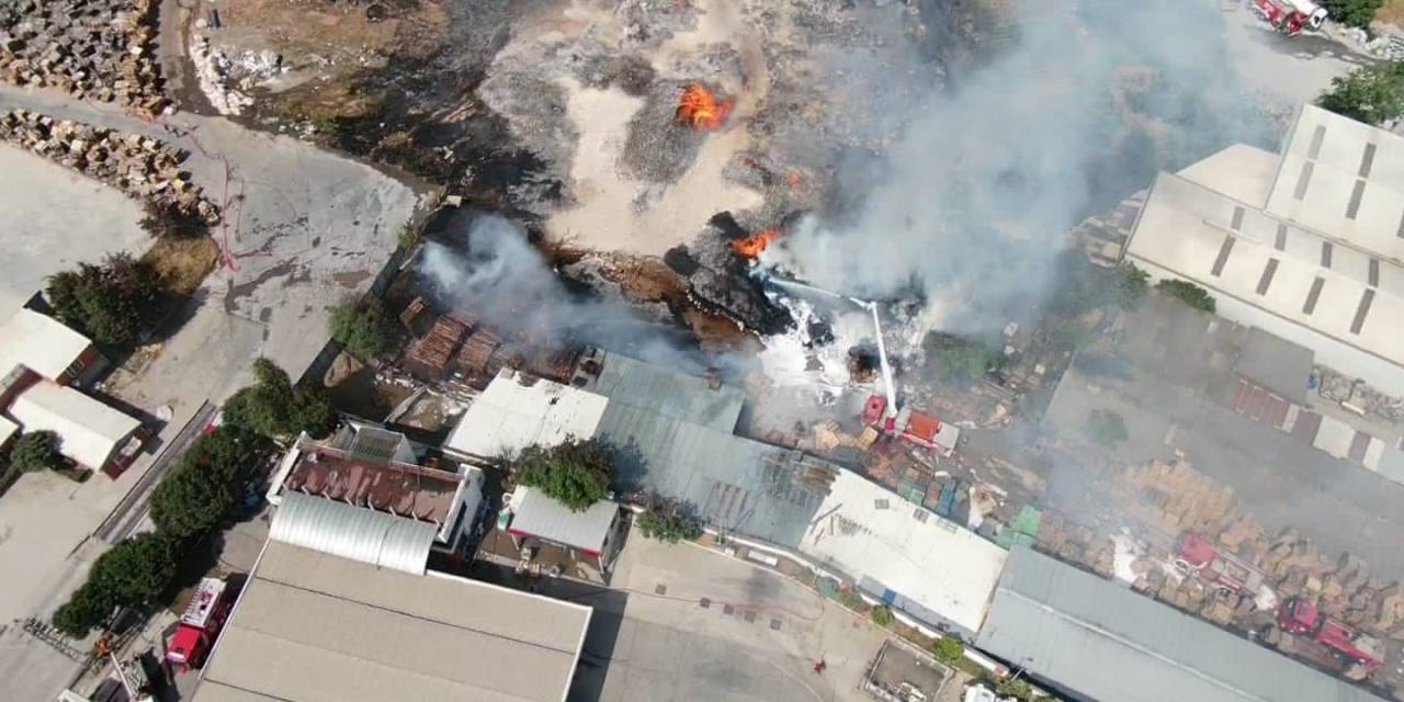 Palet Fabrikasında Çıkan Yangın Kontrol Altına Alındı