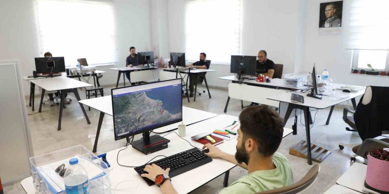 Coğrafi Ve Kent Bilgi Sistemi İle İlkadım Kontrol Altında