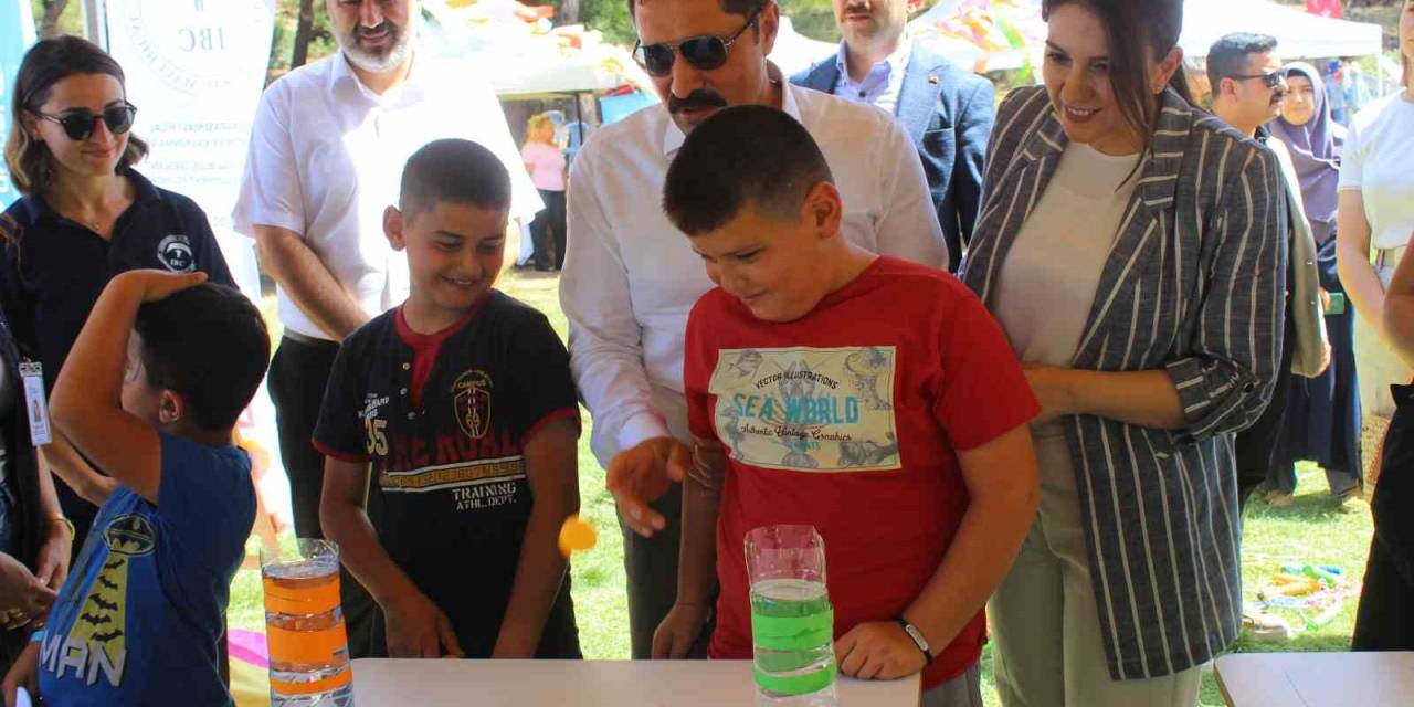 Depremde Öksüz Ve Yetim Kalan Afetzede Çocuklar Doyasıya Eğlendi