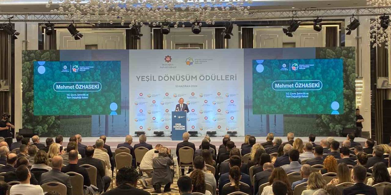 Çevre, Şehircilik Ve İklim Değişikliği Bakanı Mehmet Özhaseki, Yeşil Dönüşüm Ödül Töreni’nde Konuştu