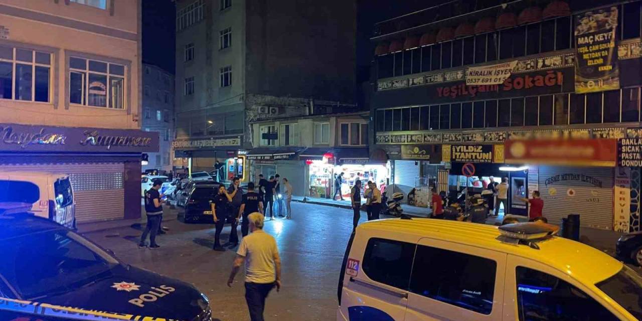 Küçükçekmece’de Silahlı Saldırı: 1’i Ağır 2 Yaralı