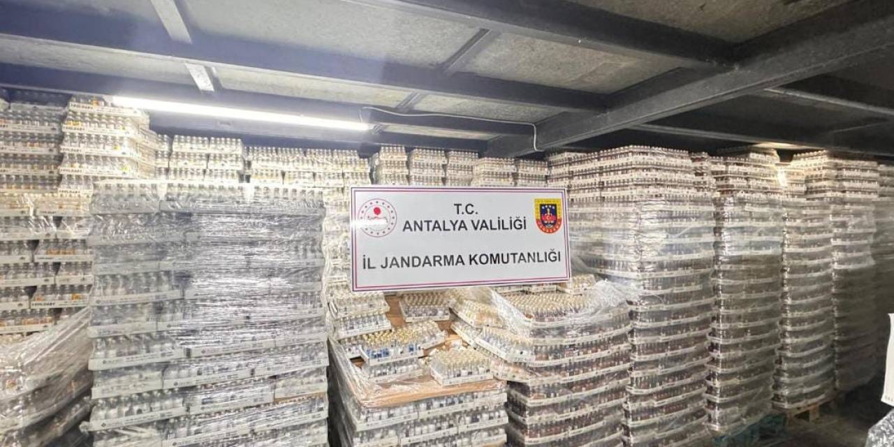 Kemer’de 5 Bin 800 Litre Kaçak İçki Yakalandı