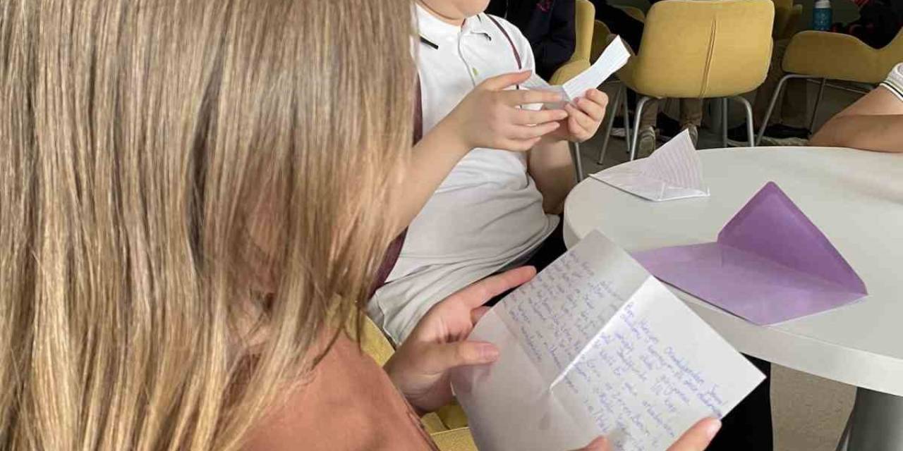 Mektup Arkadaşları Bir Araya Geldi