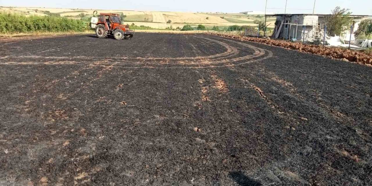 Babaeski’de 2.5 Dönüm Buğday Tarlası Küle Döndü