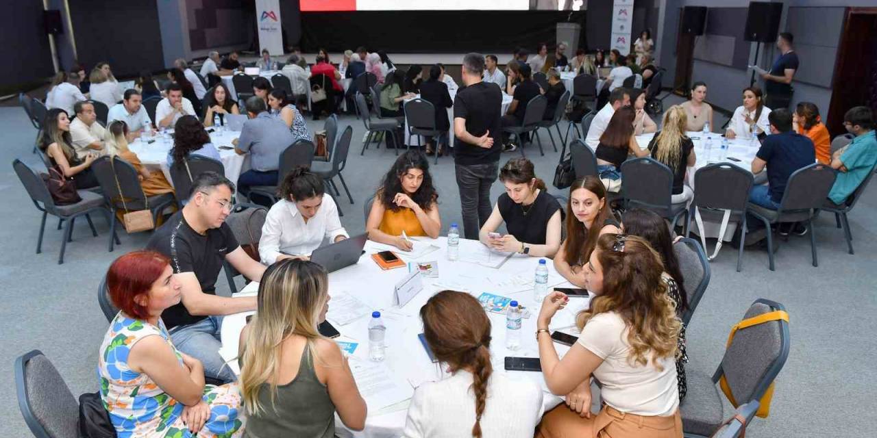 Mersin’de ’sosyal Politikalar Çalıştayı’ Gerçekleştirildi