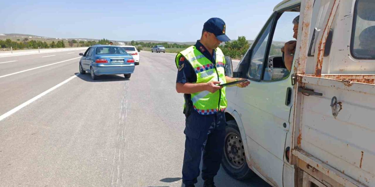 Şuhut’ta Canlı Hayvan Taşımacılığına Yönelik Denetim