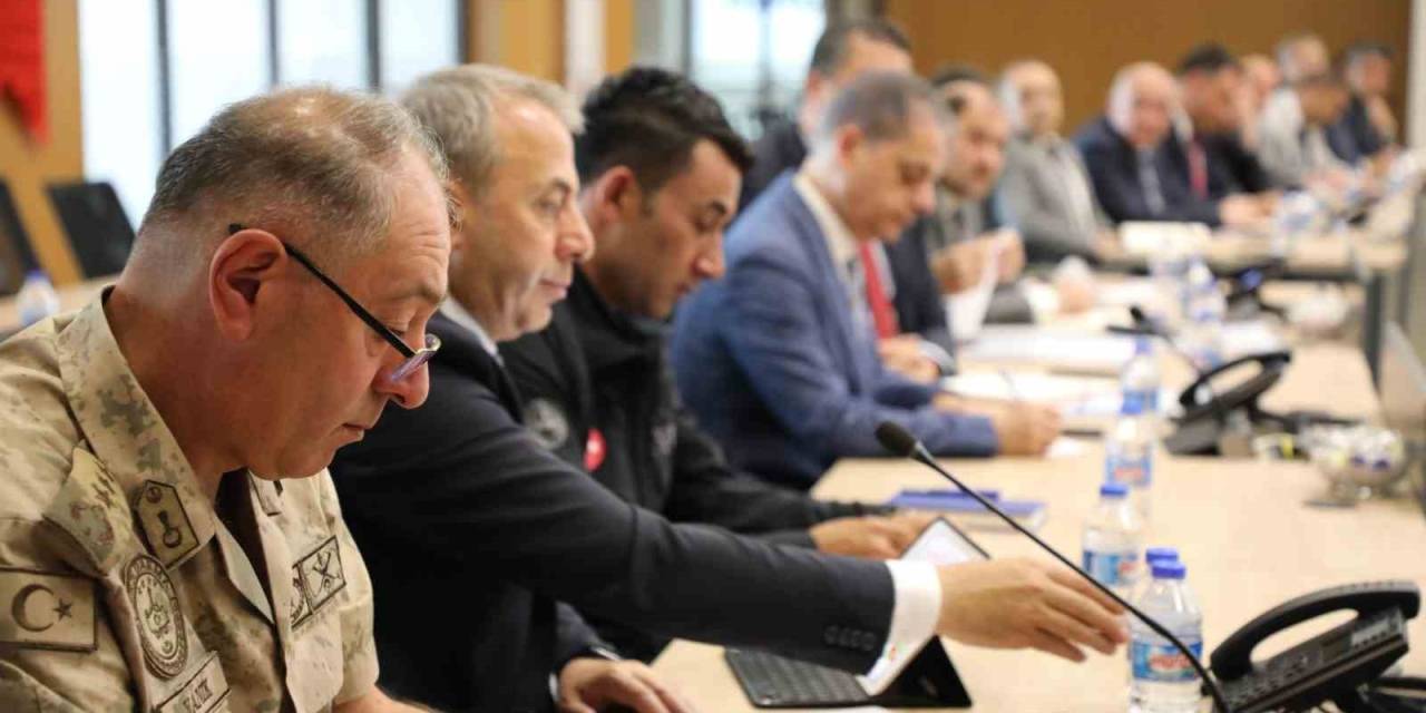 Erzincan’da Yürütülen Projeler Ve Devam Eden Çalışmalar Hakkında Toplantı Düzenlendi