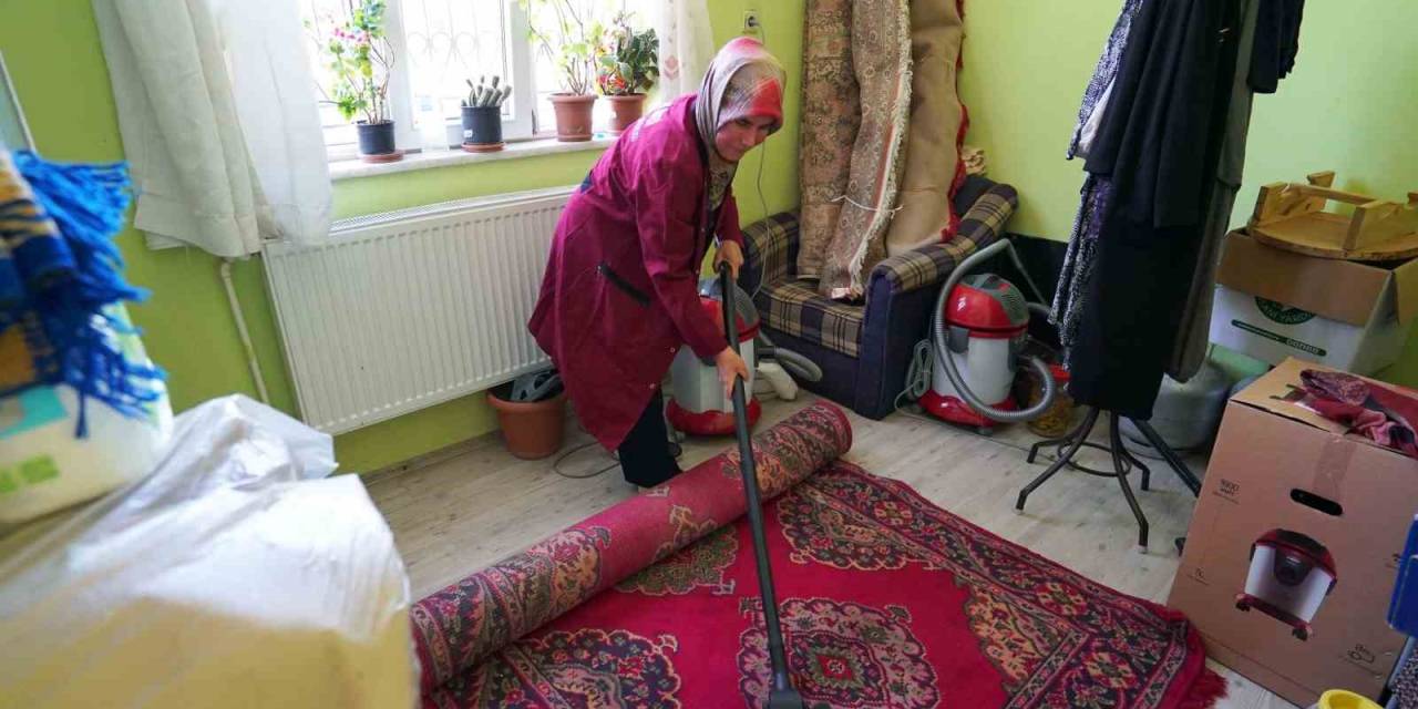 Meram Belediyesi Bu Bayram Öncesinde De Yaşlıların Yüzünü Güldürdü