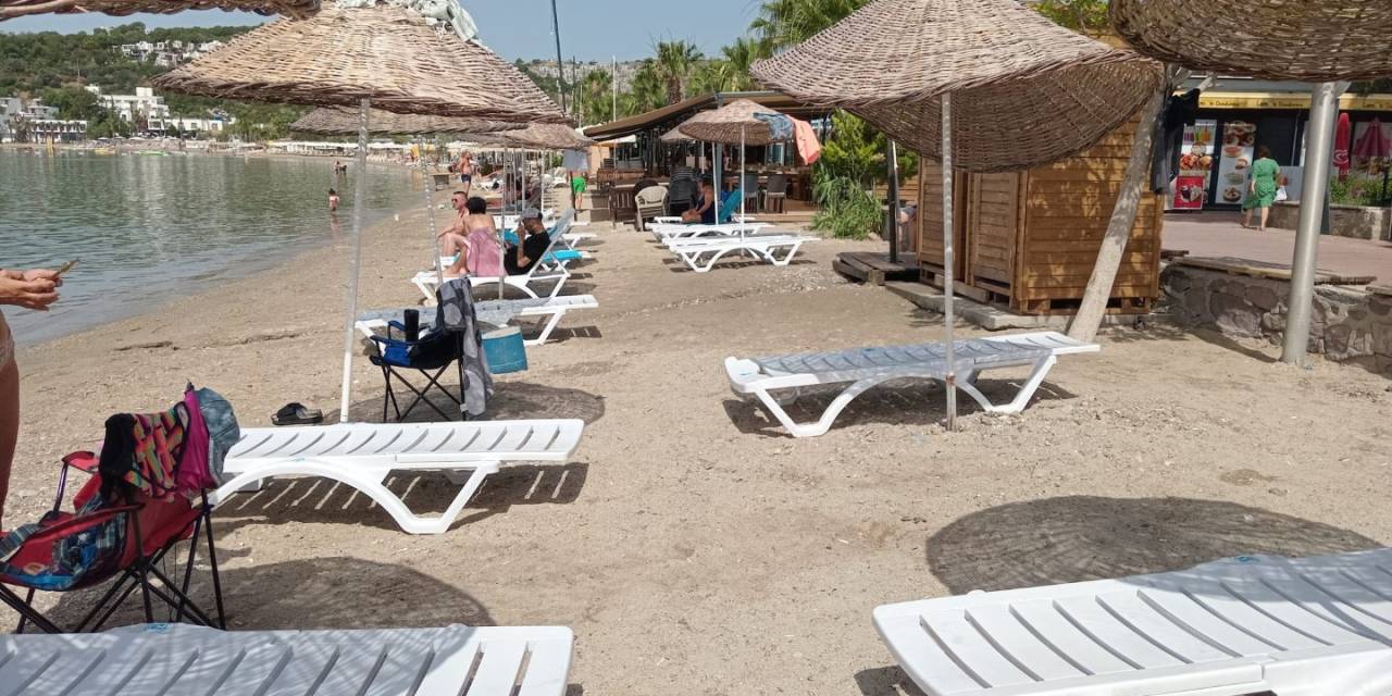 Şezlonglar Yeniden Halk Plajlarında
