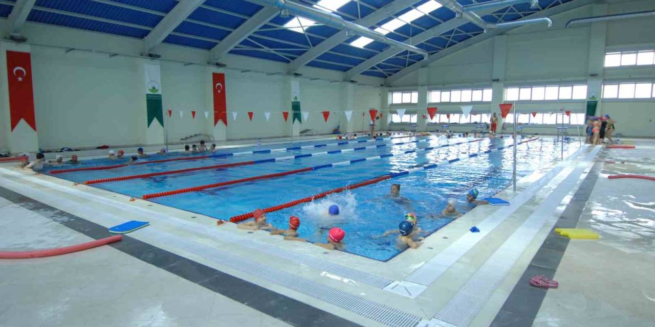Osmangazi’de Yaz Dönemi Yüzme Kursları Başlıyor